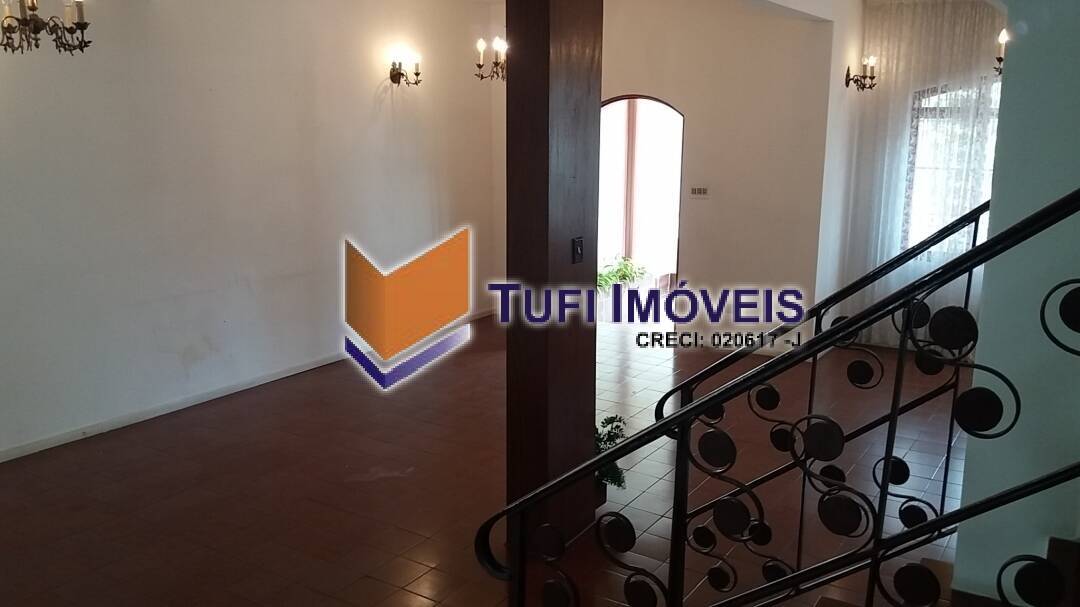 Casa, 6 quartos, 198 m² - Foto 2