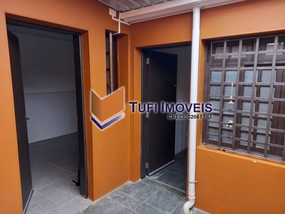 Casa à venda e aluguel com 5 quartos, 140m² - Foto 9