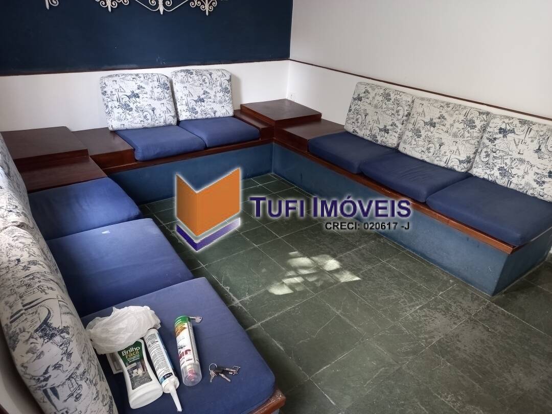 Casa à venda e aluguel com 5 quartos, 140m² - Foto 3