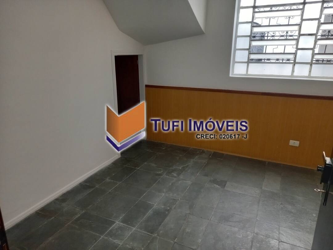 Casa à venda e aluguel com 5 quartos, 140m² - Foto 5