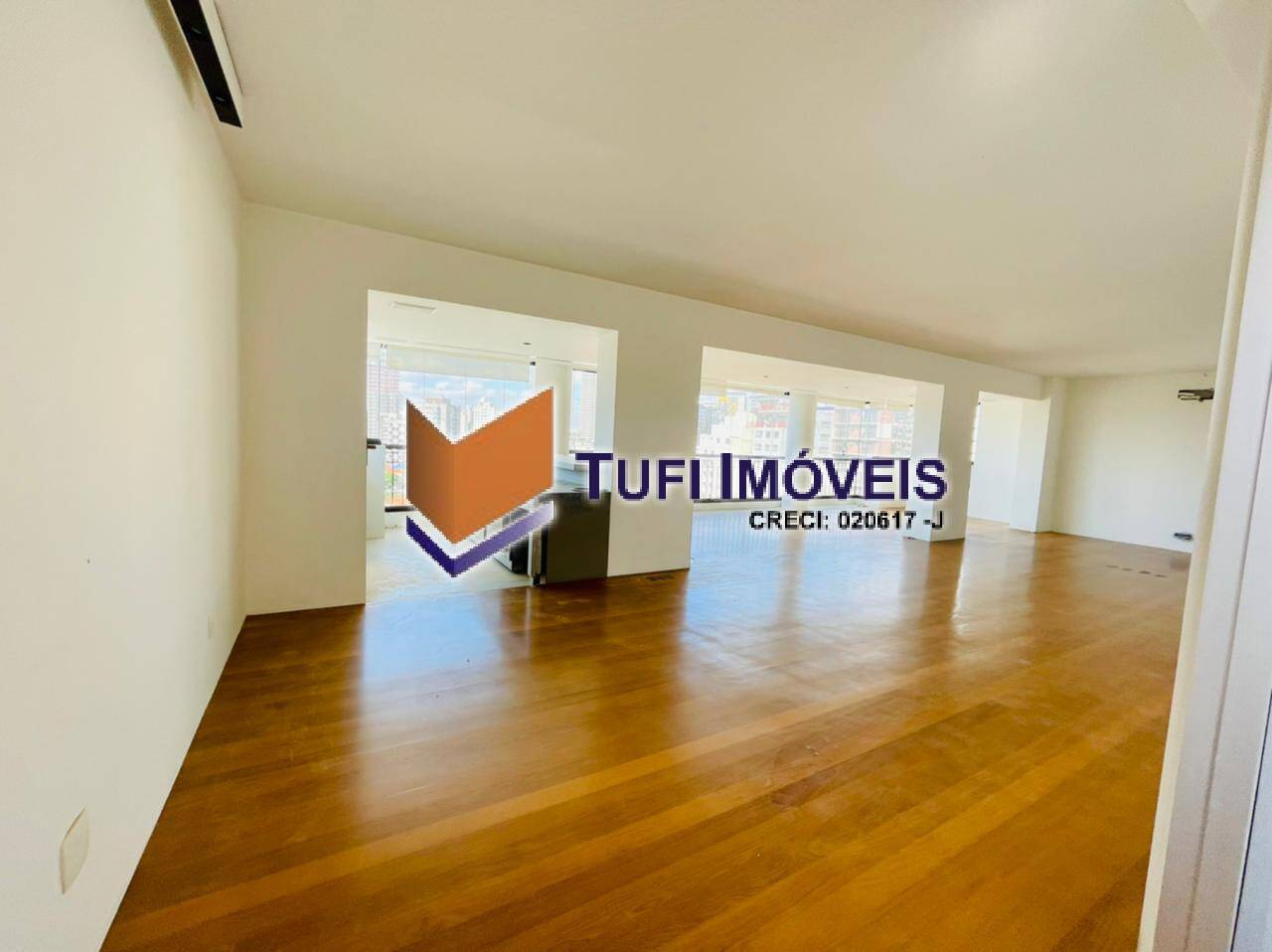 Apartamento, 3 quartos, 215 m² - Foto 1