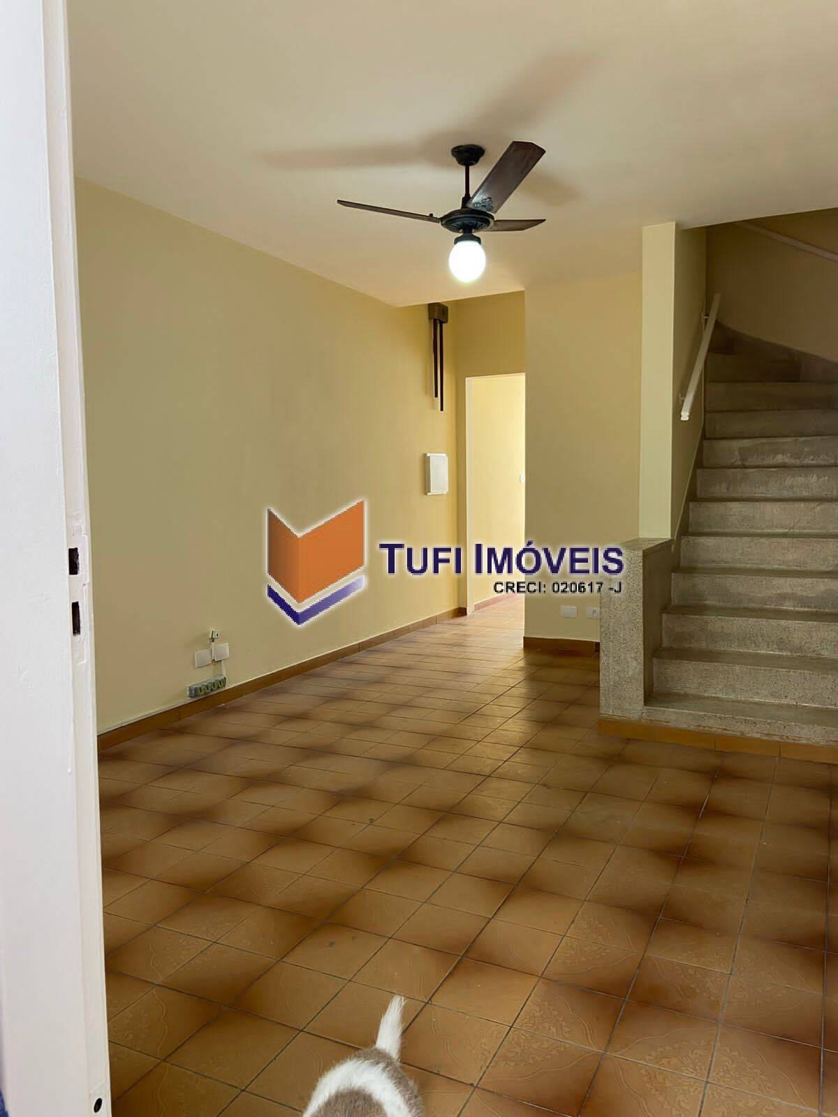 Casa à venda com 2 quartos, 70m² - Foto 2