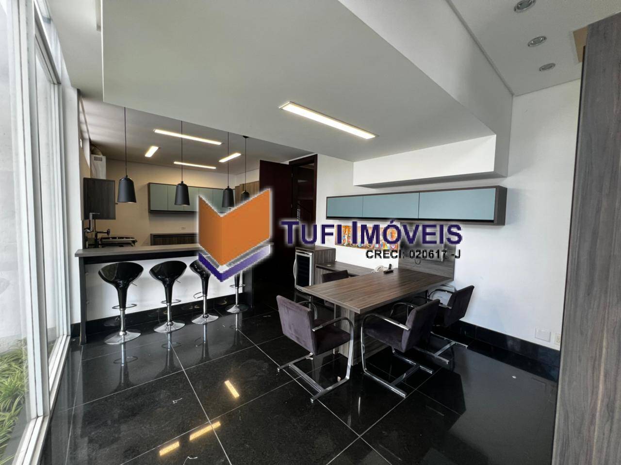 Casa para alugar com 3 quartos, 850m² - Foto 4