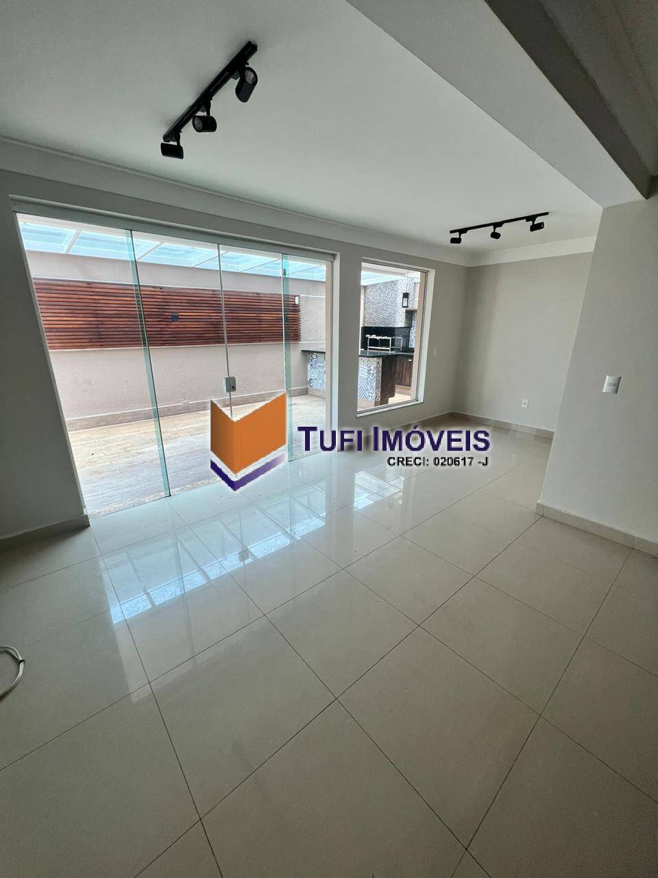 Casa, 3 quartos, 250 m² - Foto 2