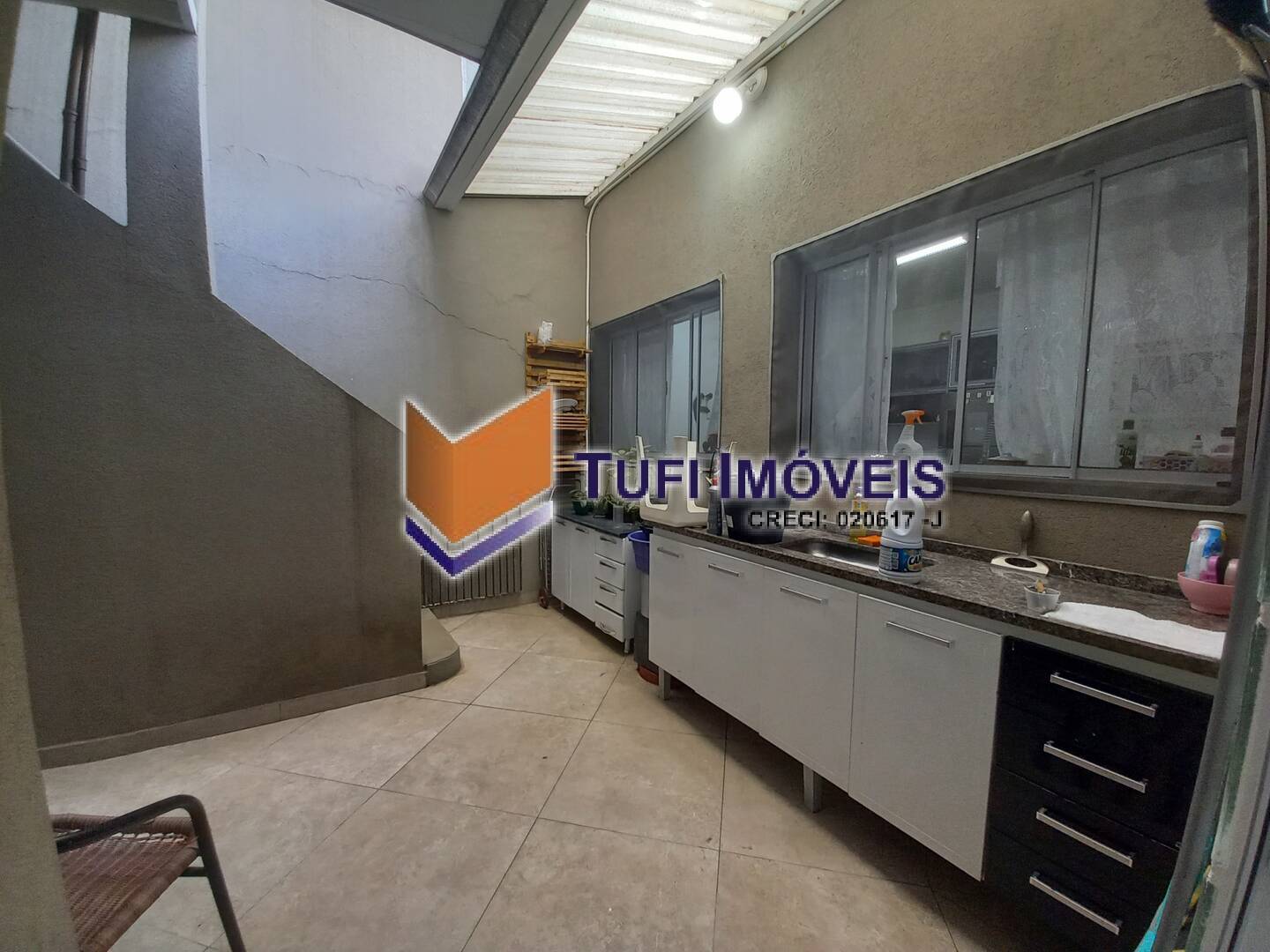Casa para alugar com 3 quartos, 180m² - Foto 15