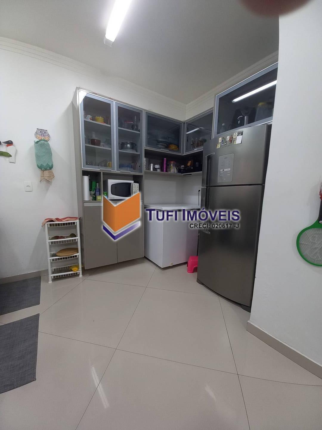 Casa para alugar com 3 quartos, 180m² - Foto 6