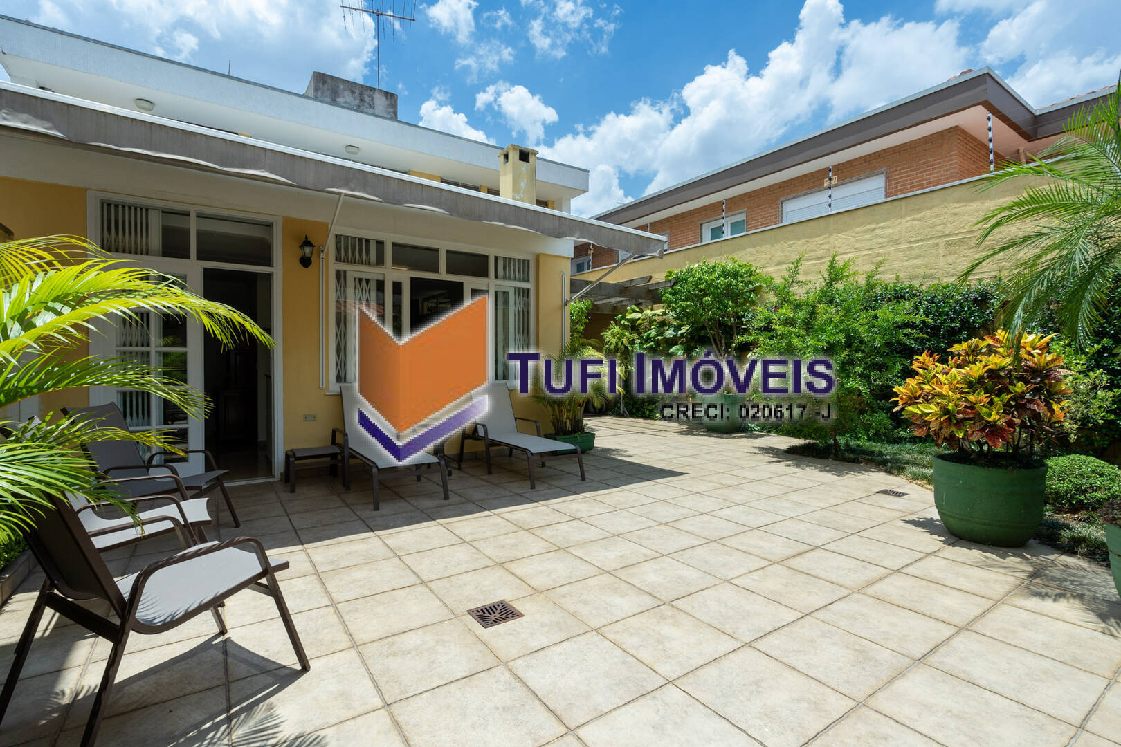 Casa, 3 quartos, 285 m² - Foto 1