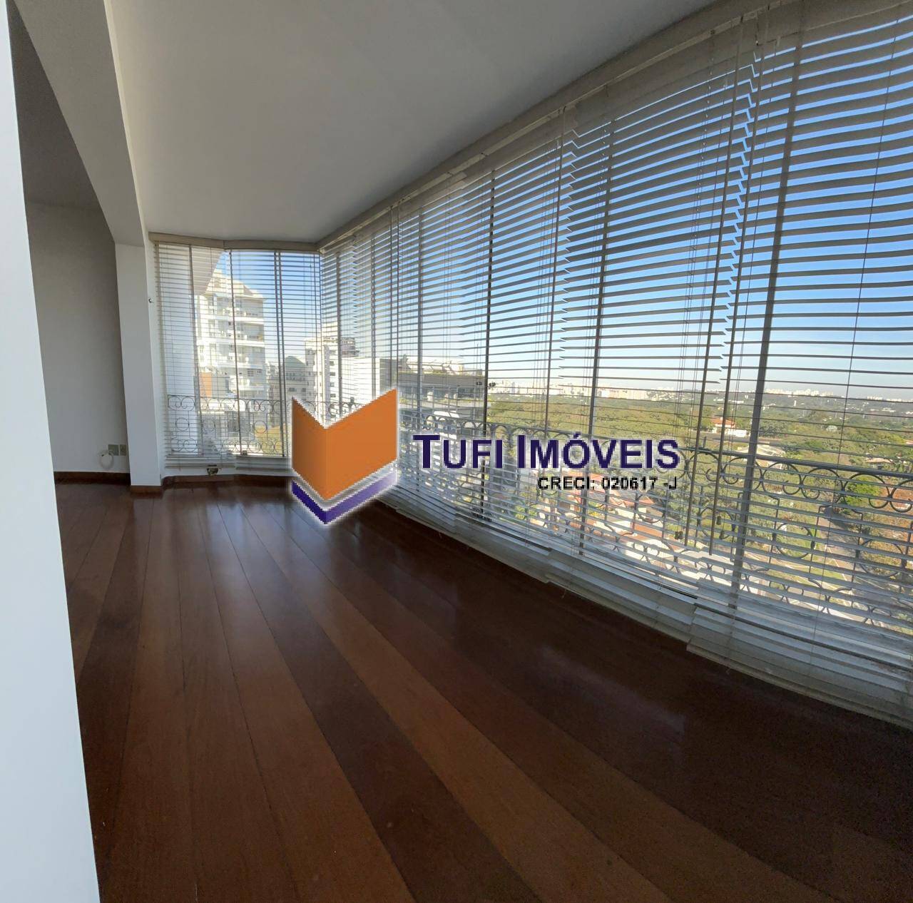 Apartamento, 3 quartos, 218 m² - Foto 2