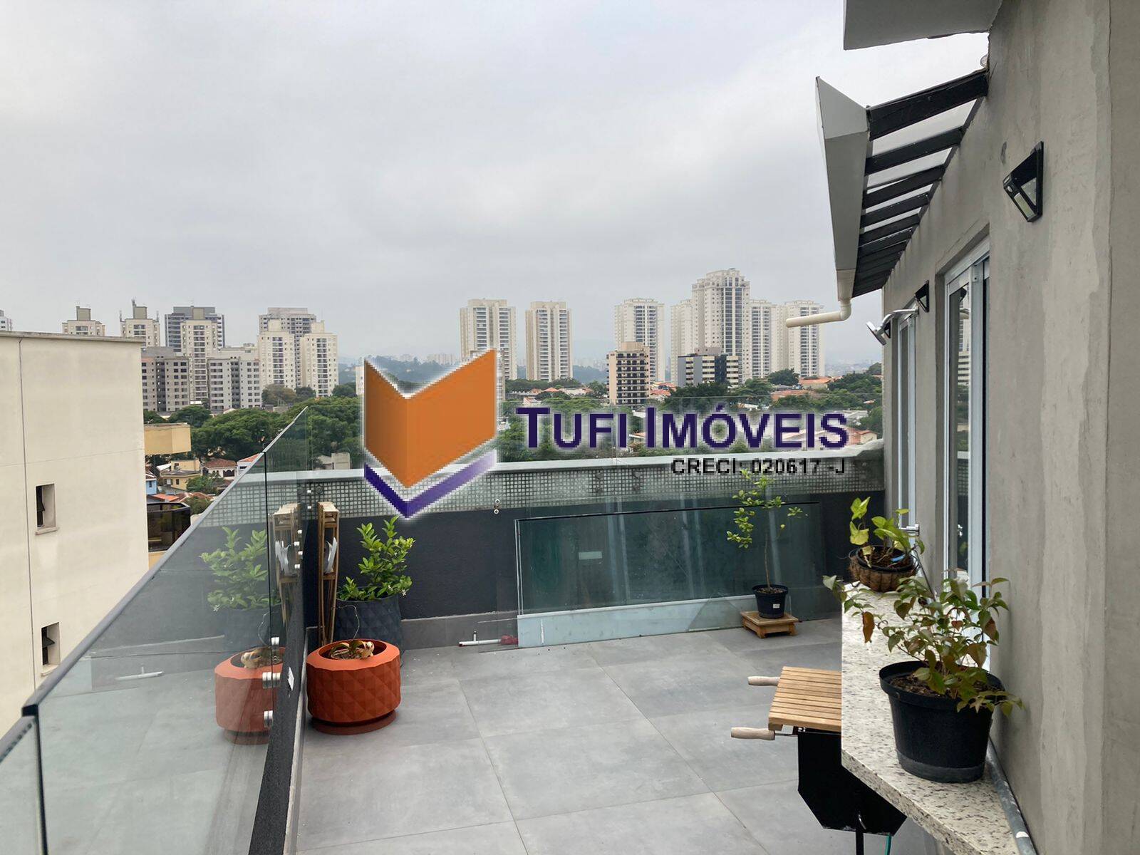 Apartamento à venda com 3 quartos, 240m² - Foto 3