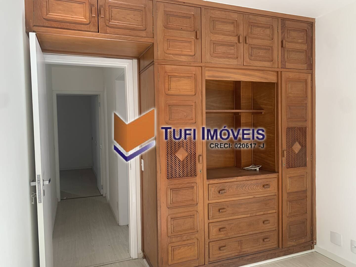 Apartamento à venda com 3 quartos, 135m² - Foto 19