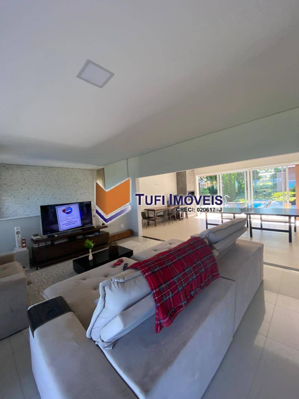 Casa de Condomínio à venda com 3 quartos, 1028m² - Foto 2