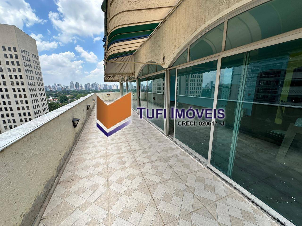 Apartamento, 3 quartos, 247 m² - Foto 2