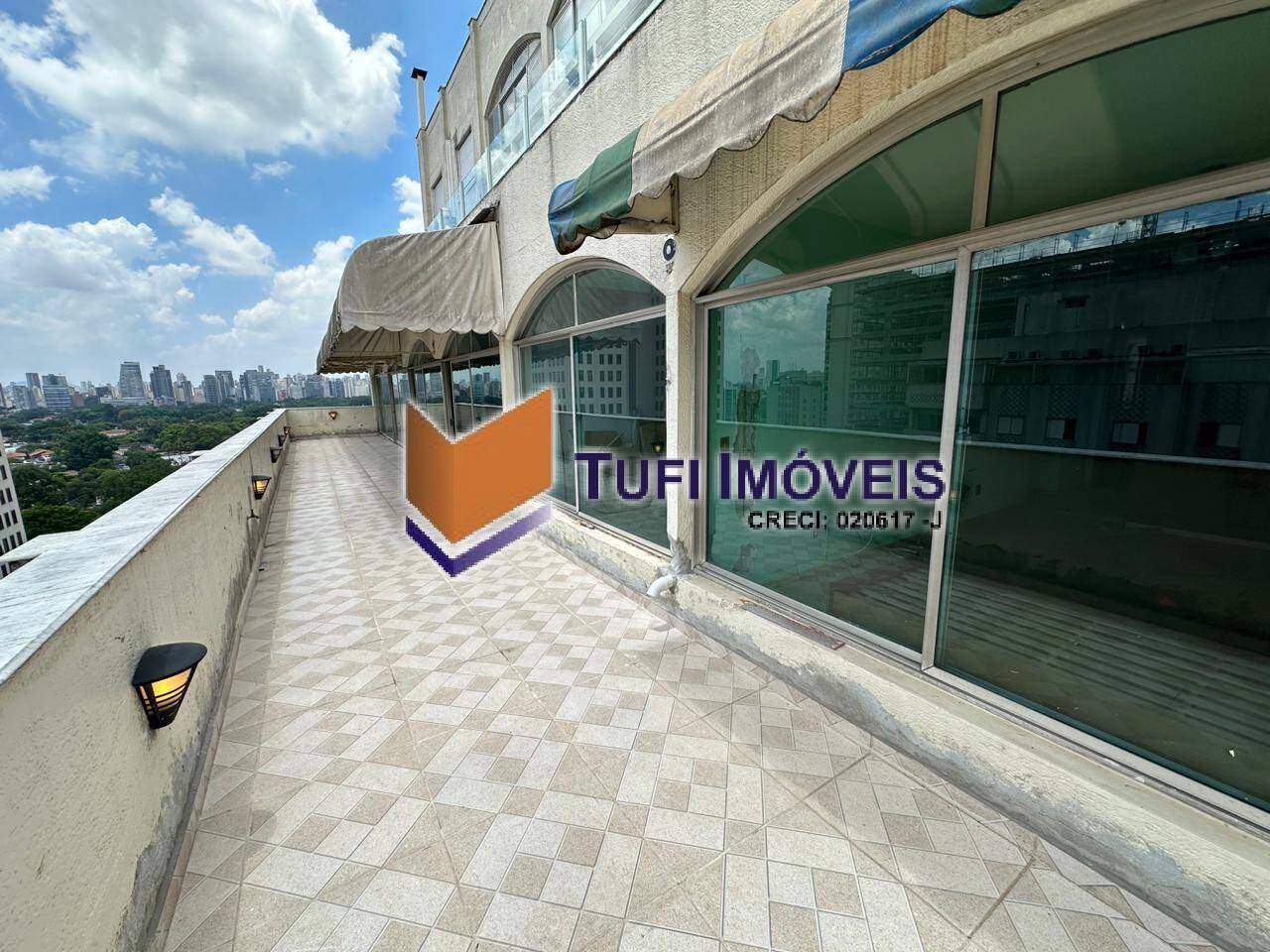 Apartamento, 3 quartos, 247 m² - Foto 1