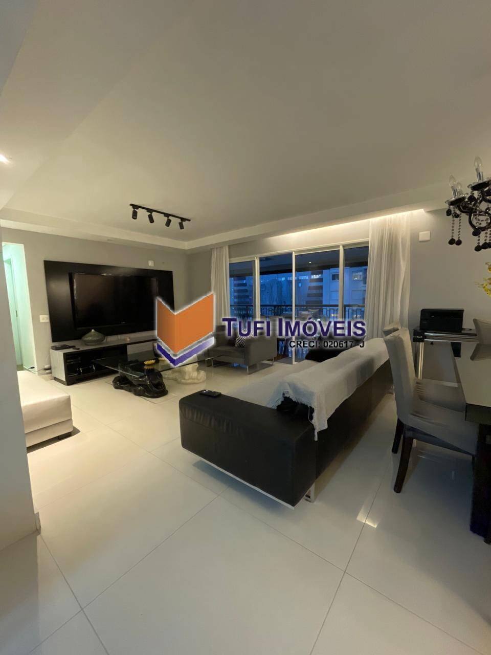 Apartamento à venda com 4 quartos, 160m² - Foto 2