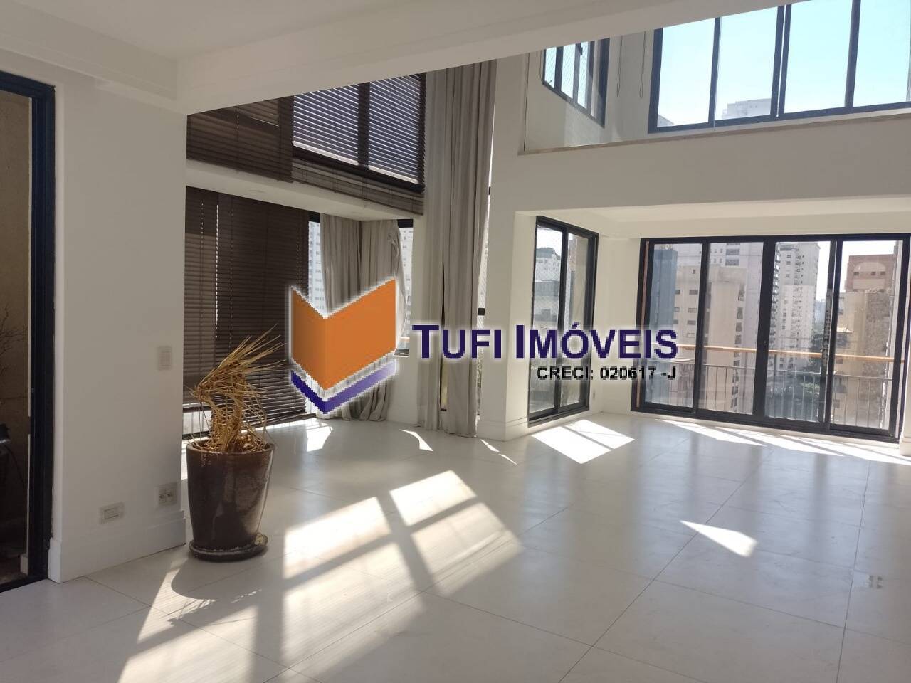 Cobertura, 3 quartos, 272 m² - Foto 1