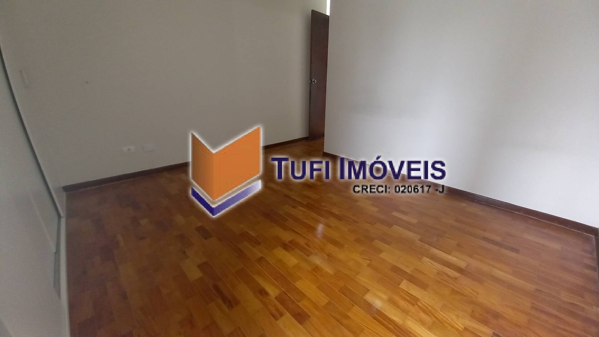 Casa à venda com 3 quartos, 170m² - Foto 8