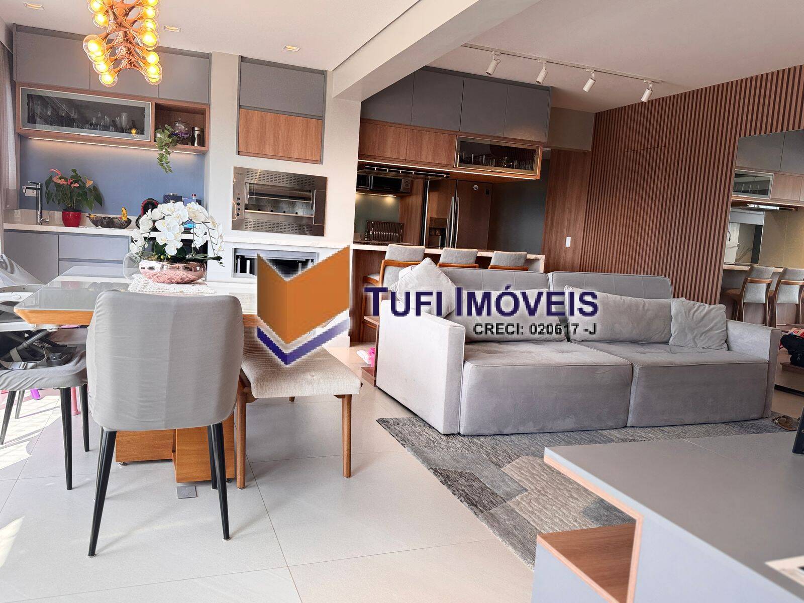 Apartamento para alugar com 3 quartos, 105m² - Foto 3
