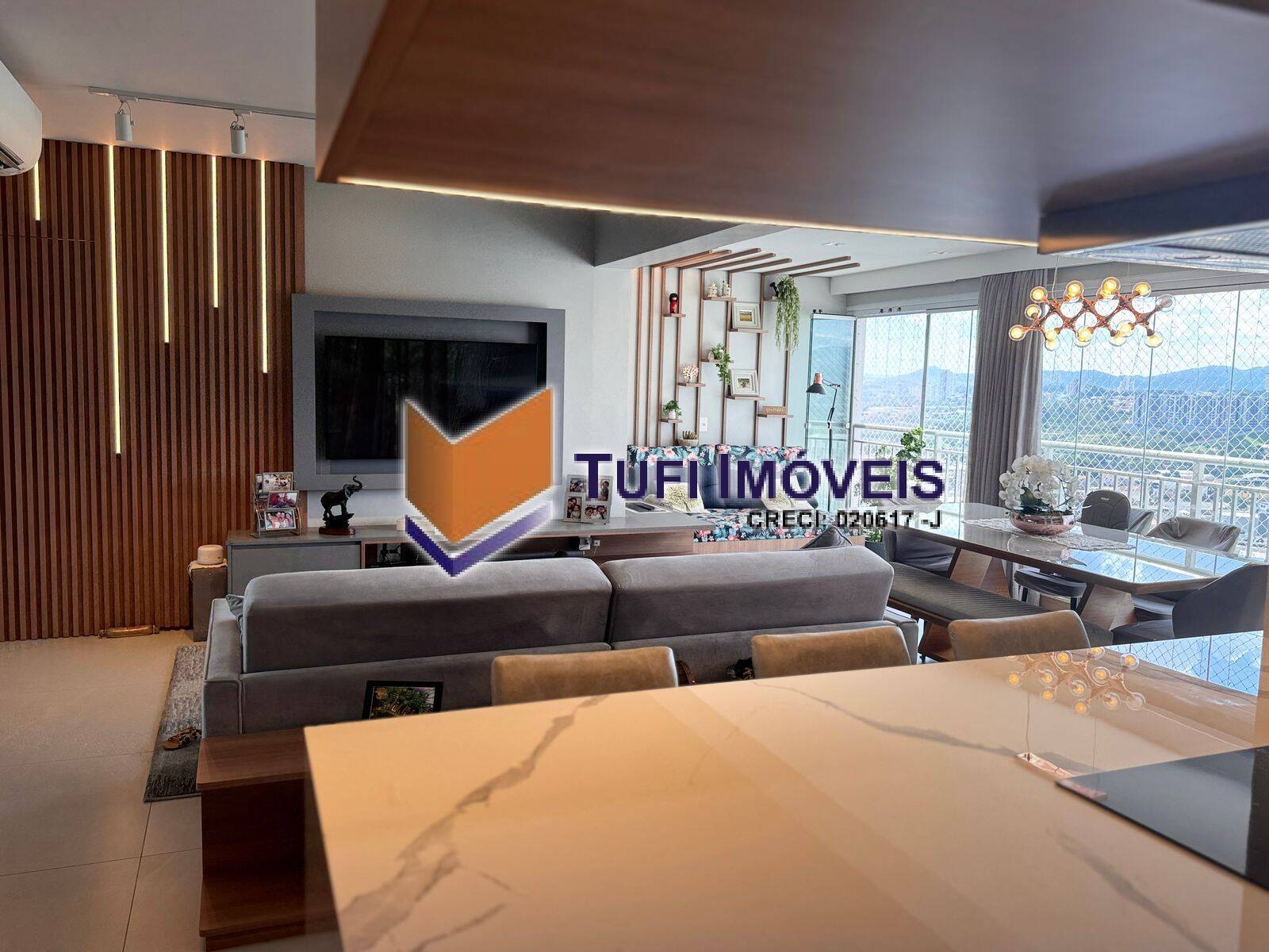 Apartamento para alugar com 3 quartos, 105m² - Foto 1