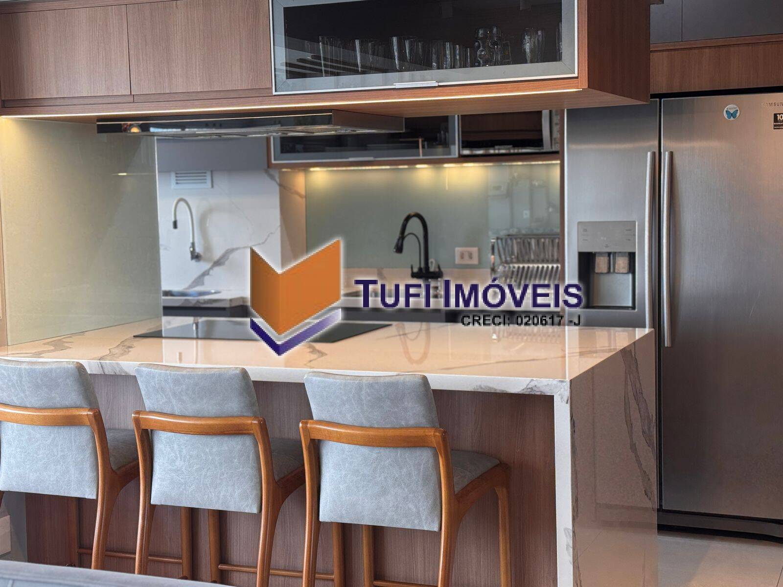 Apartamento para alugar com 3 quartos, 105m² - Foto 8