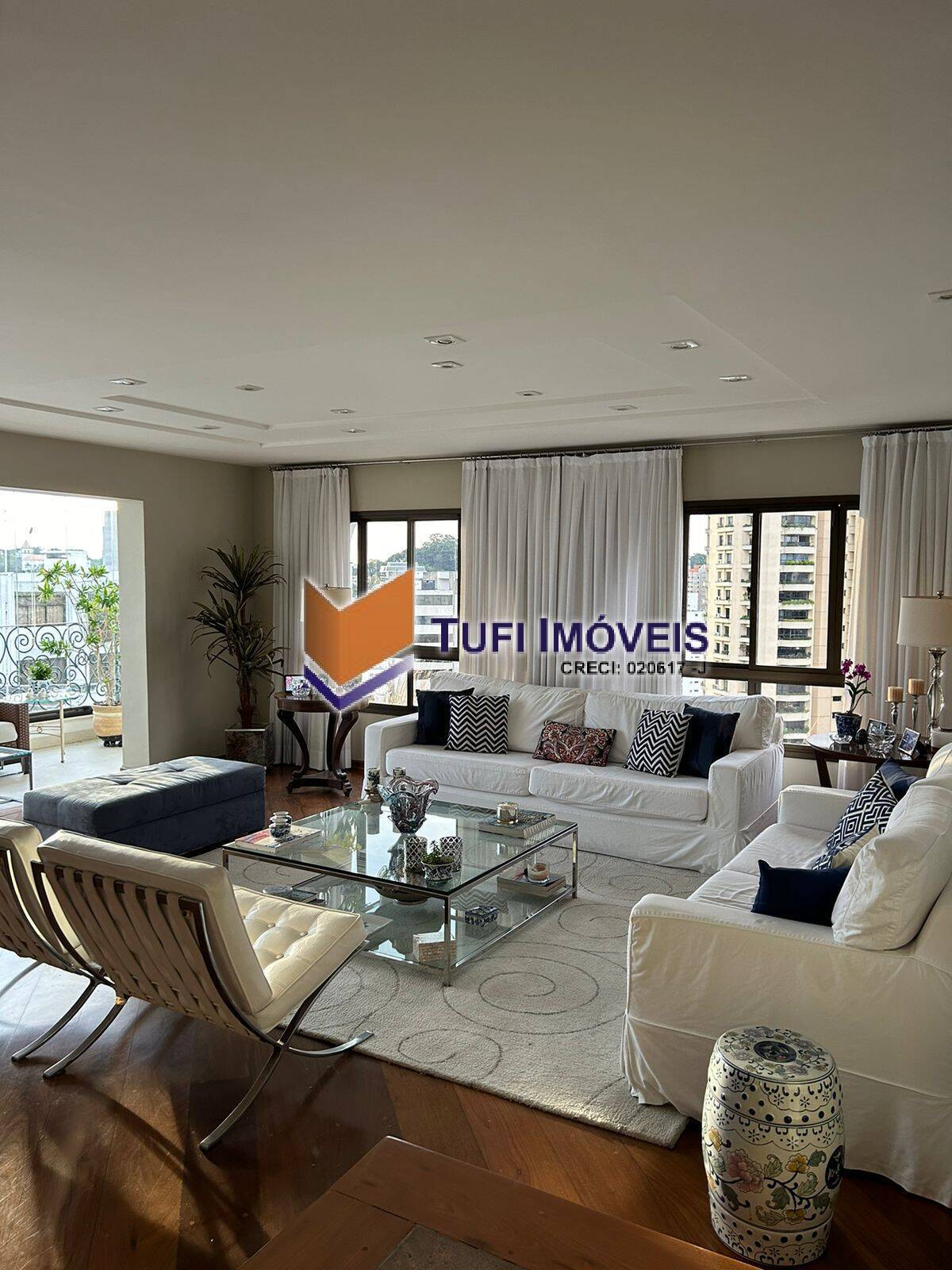 Apartamento à venda com 4 quartos, 290m² - Foto 1