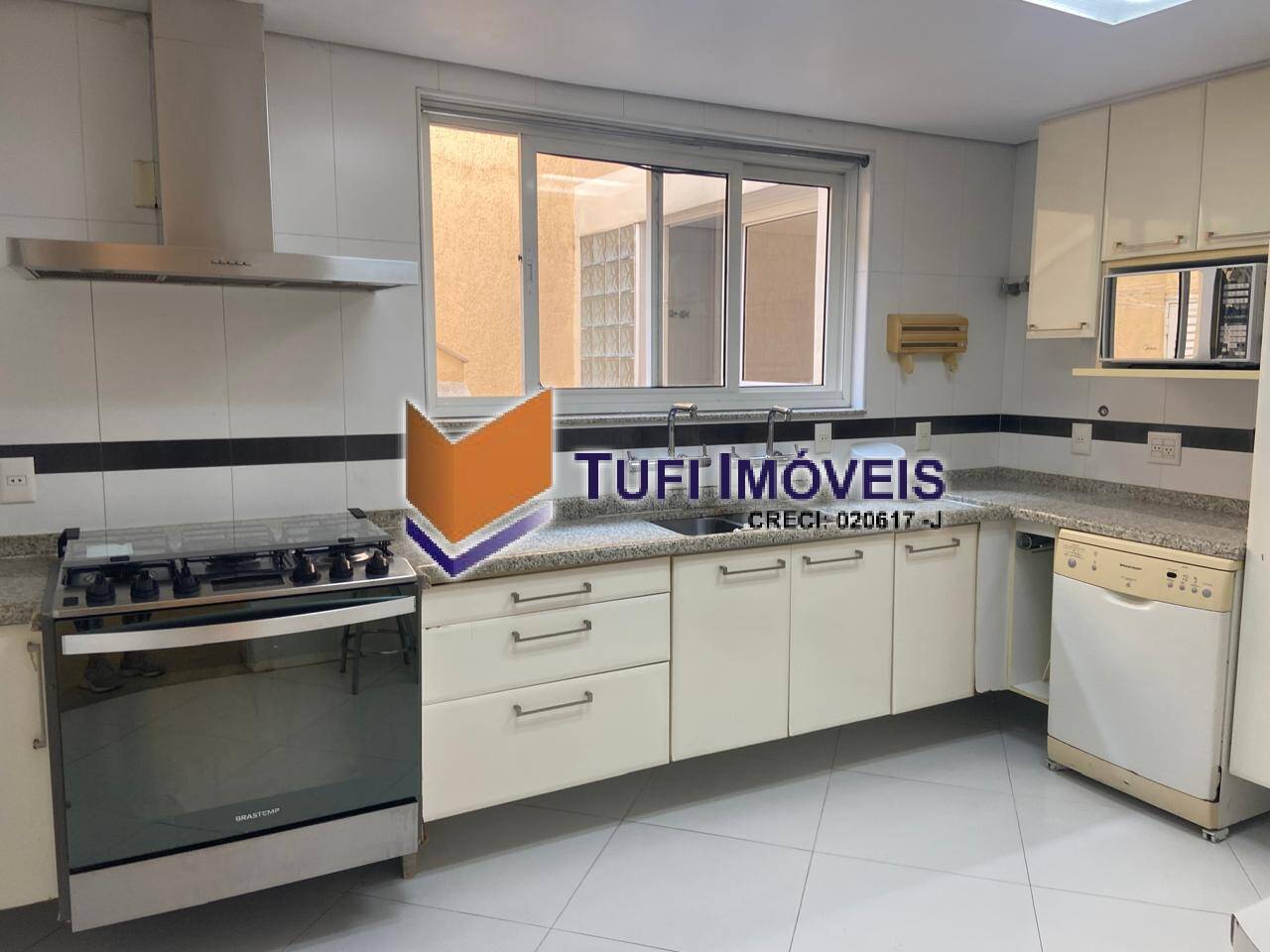 Casa à venda e aluguel com 3 quartos, 682m² - Foto 8