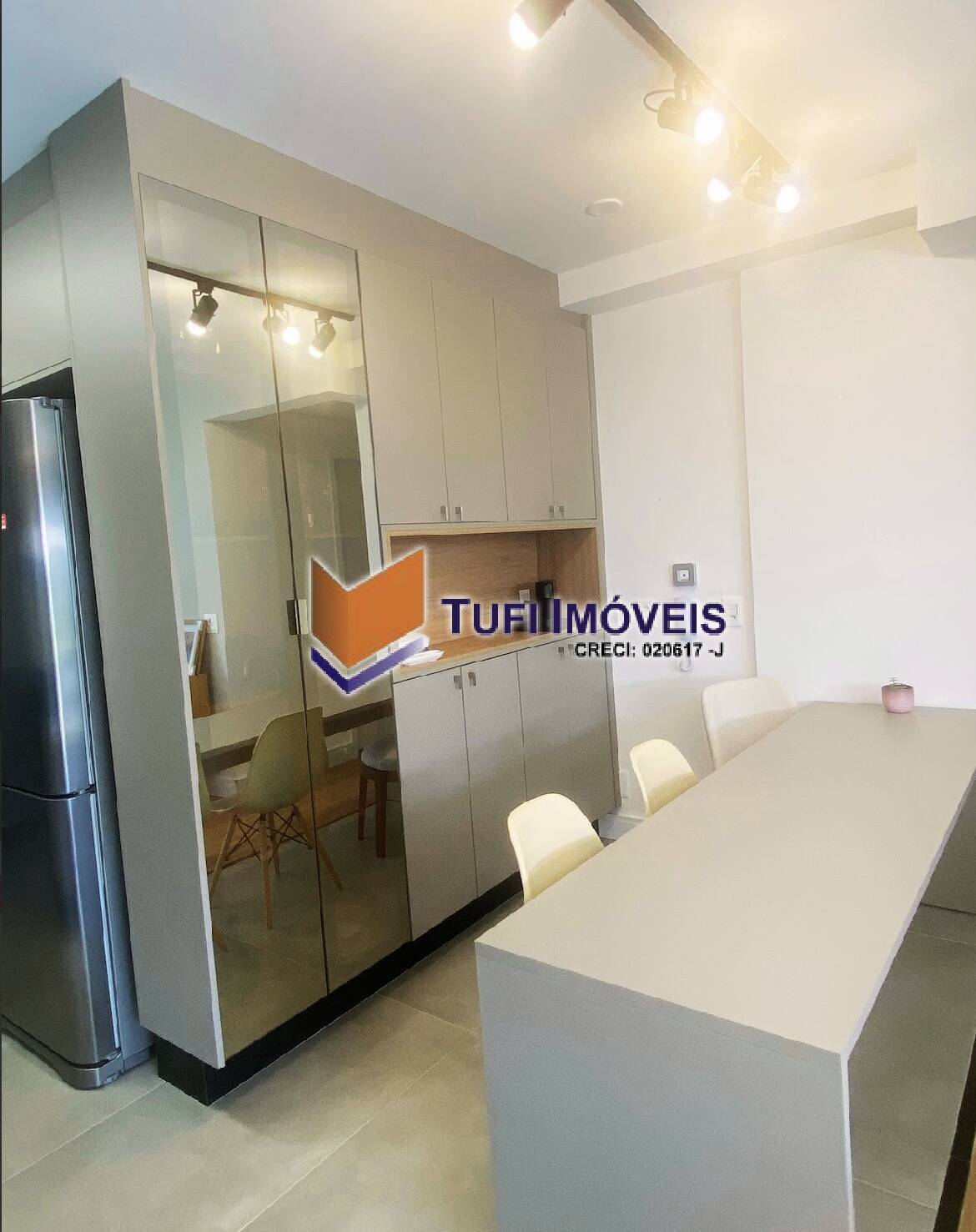 Apartamento à venda com 3 quartos, 154m² - Foto 13