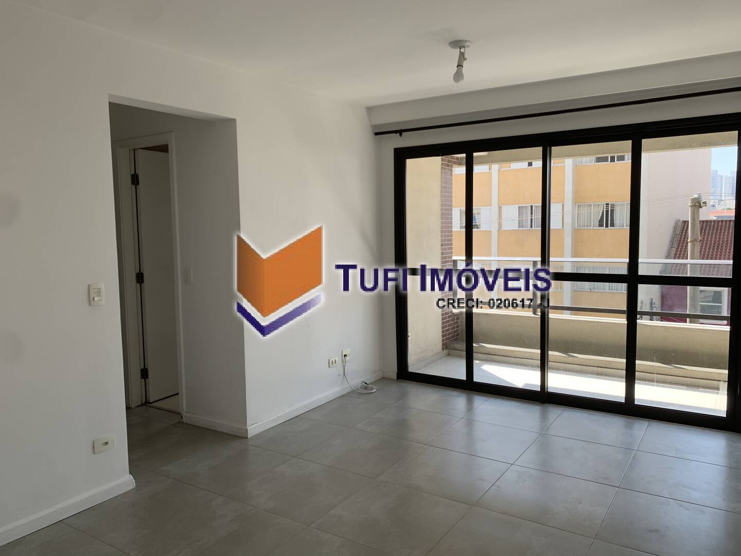 Apartamento à venda com 2 quartos, 63m² - Foto 1
