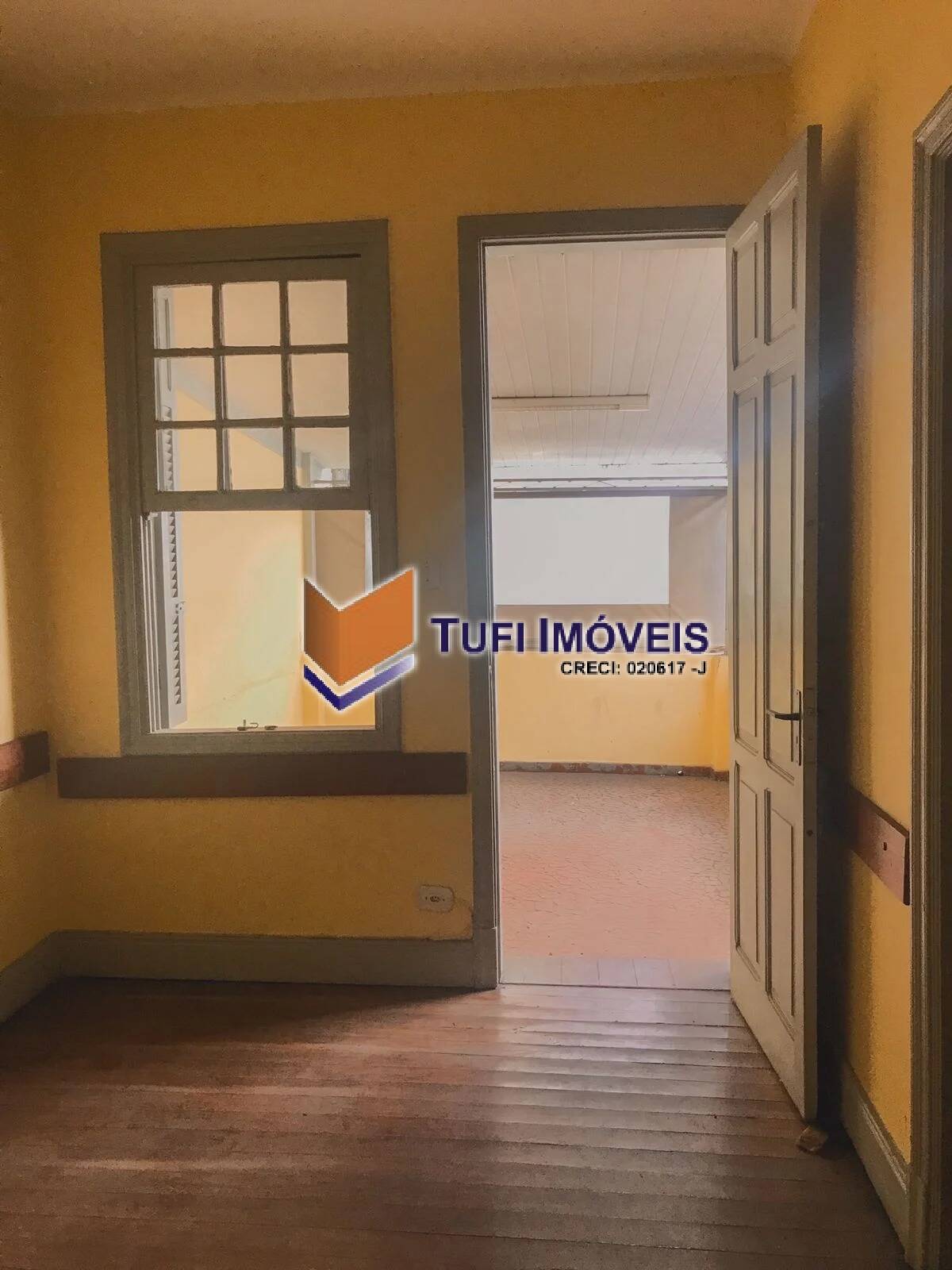 Casa, 6 quartos, 148 m² - Foto 1