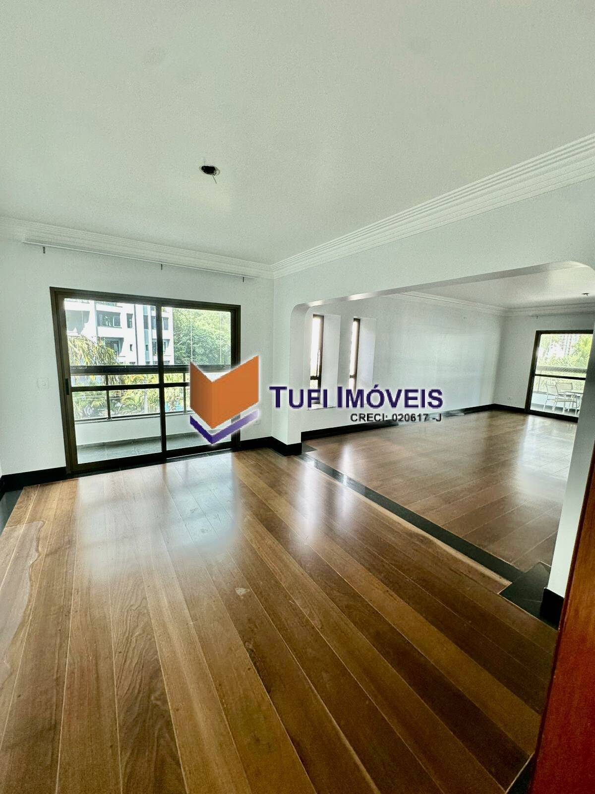 Apartamento, 3 quartos, 240 m² - Foto 2