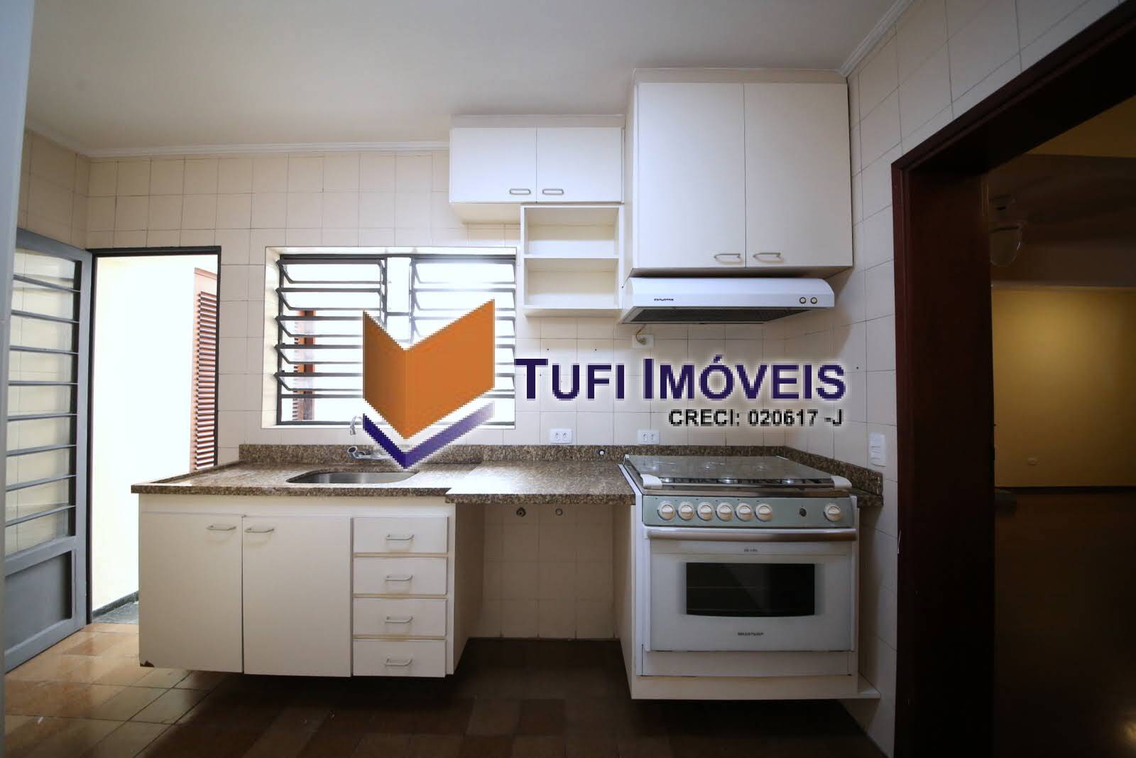 Casa à venda com 4 quartos, 200m² - Foto 23