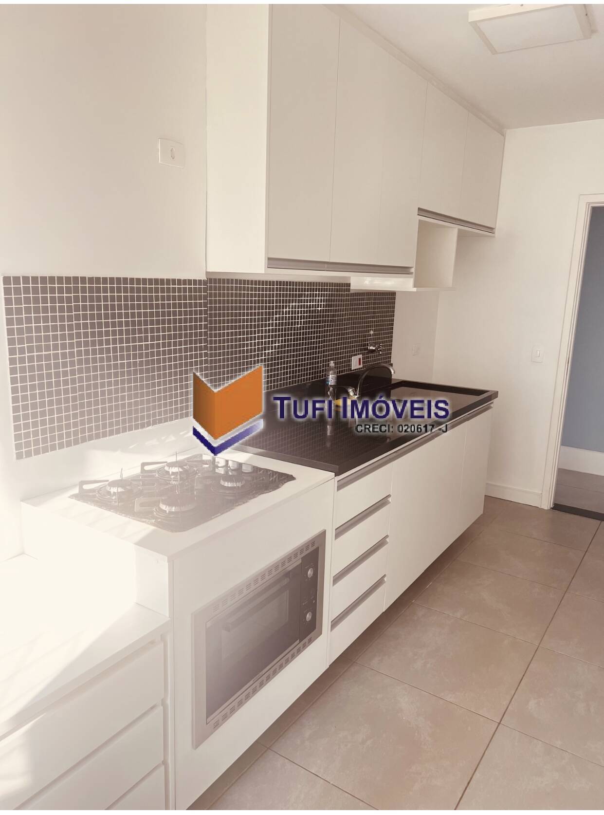 Apartamento à venda com 3 quartos, 94m² - Foto 4