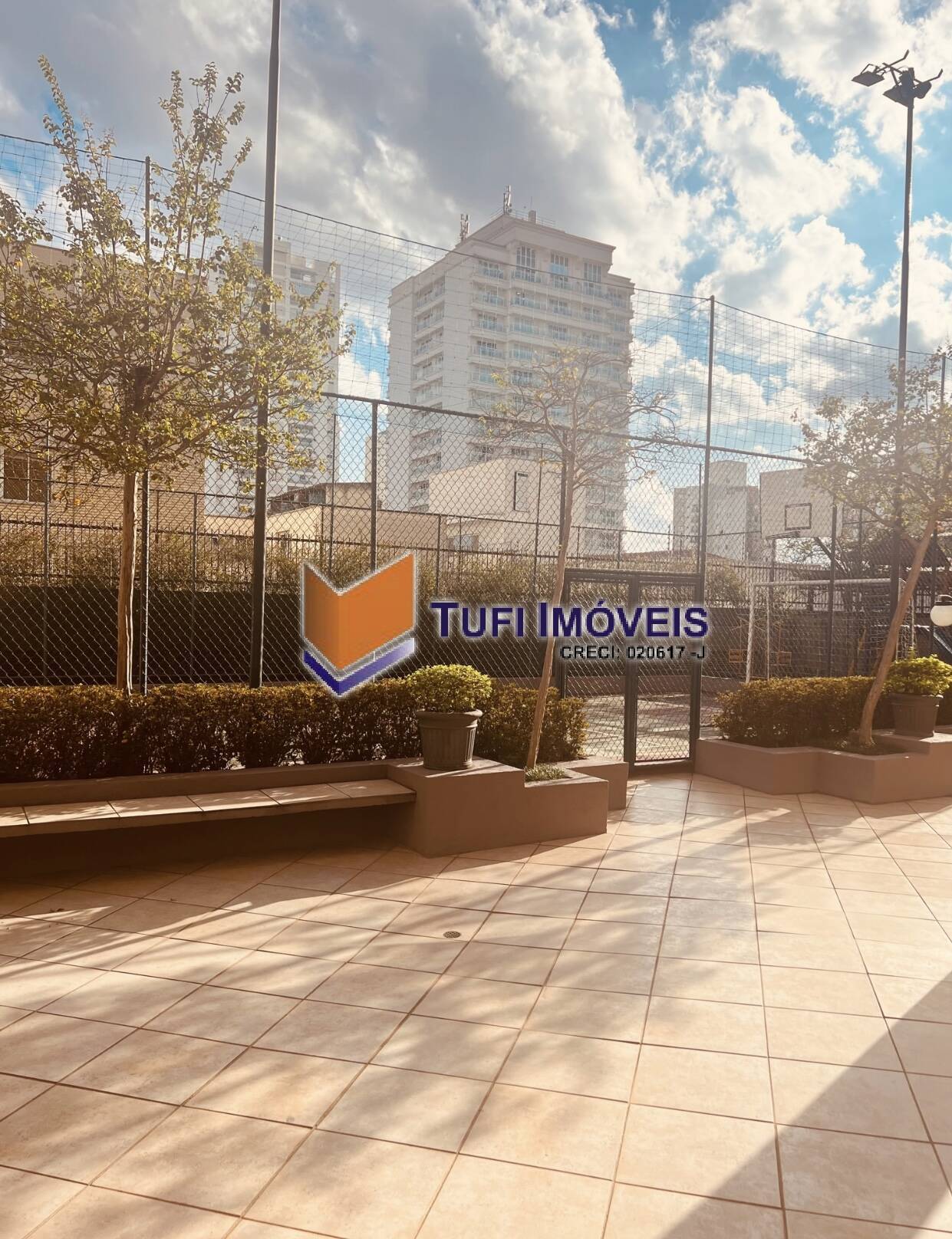 Apartamento à venda com 3 quartos, 94m² - Foto 25