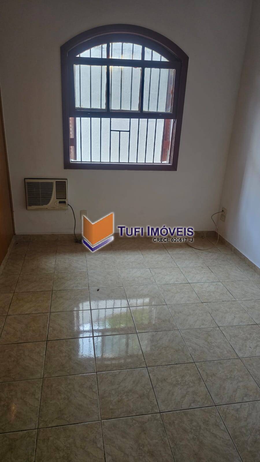 Casa à venda com 3 quartos, 208m² - Foto 7