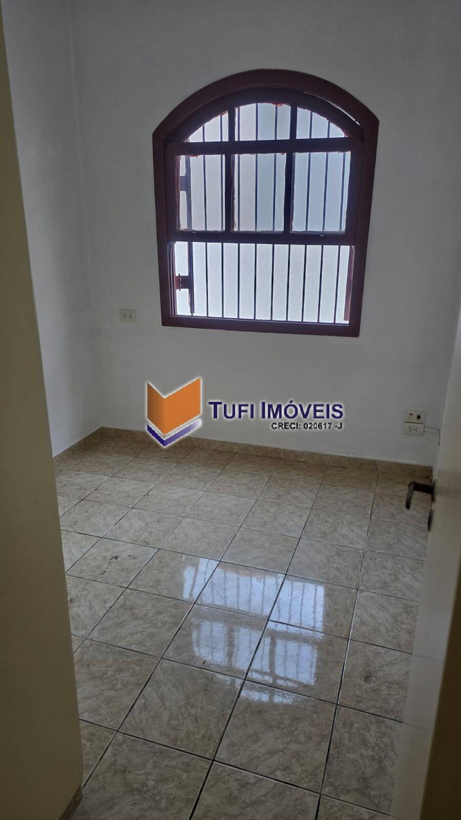 Casa à venda com 3 quartos, 208m² - Foto 14