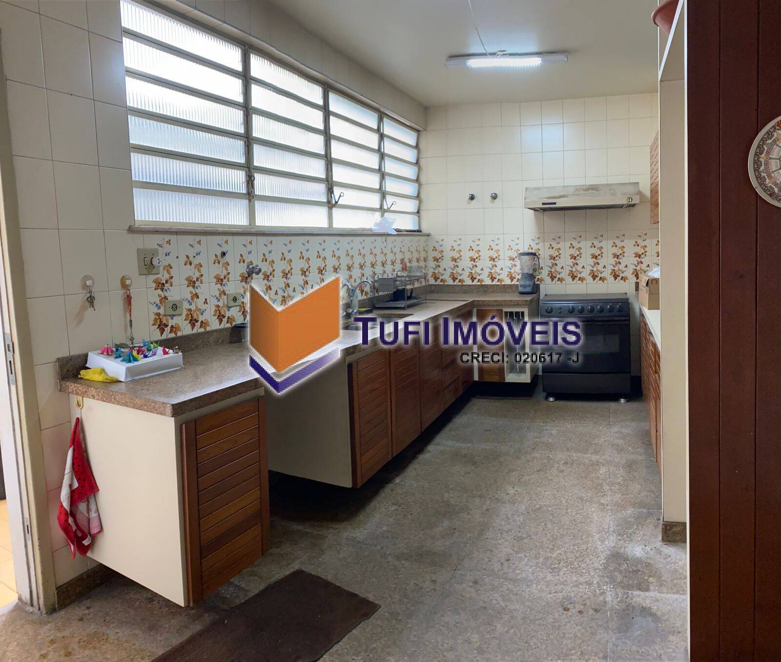 Casa à venda e aluguel com 3 quartos, 400m² - Foto 26