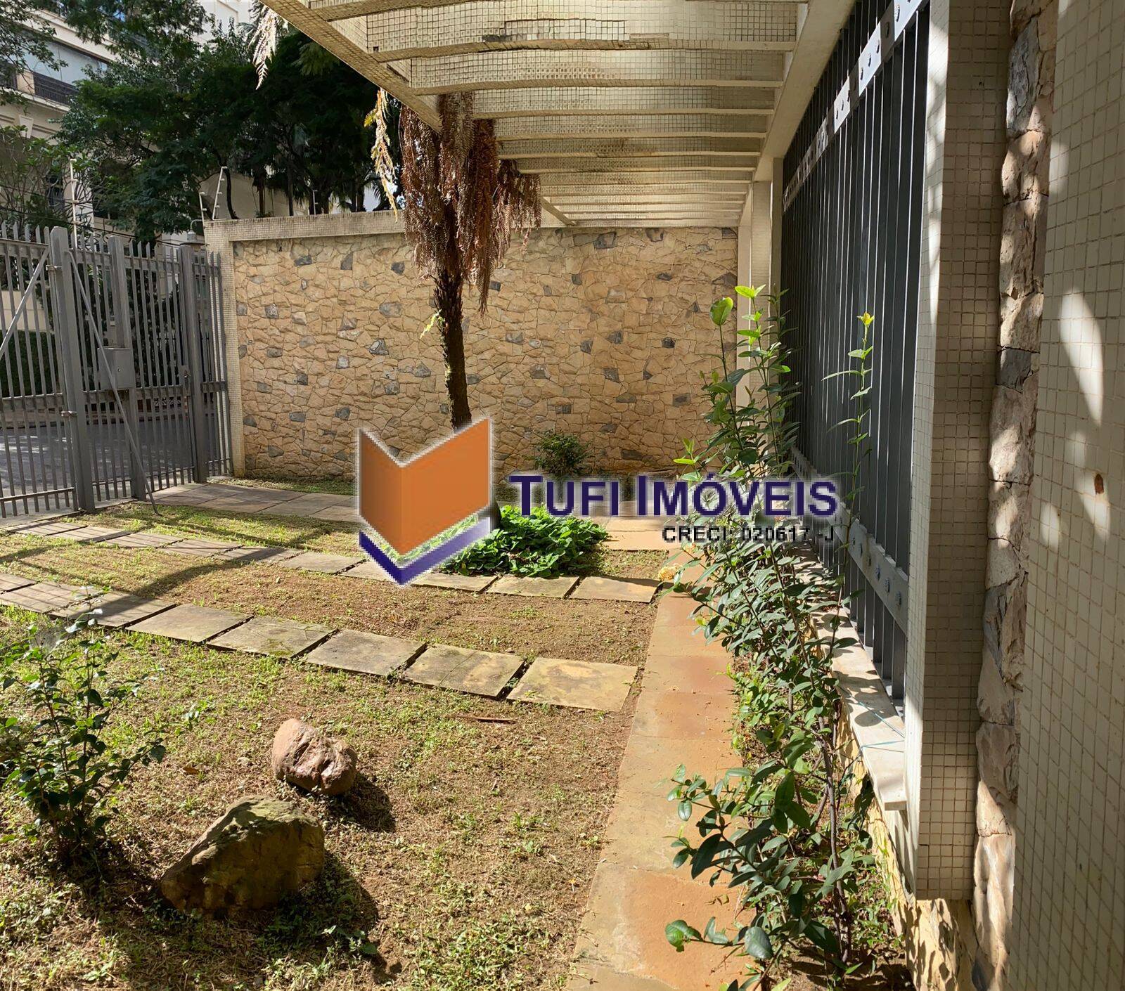 Casa à venda e aluguel com 3 quartos, 400m² - Foto 3