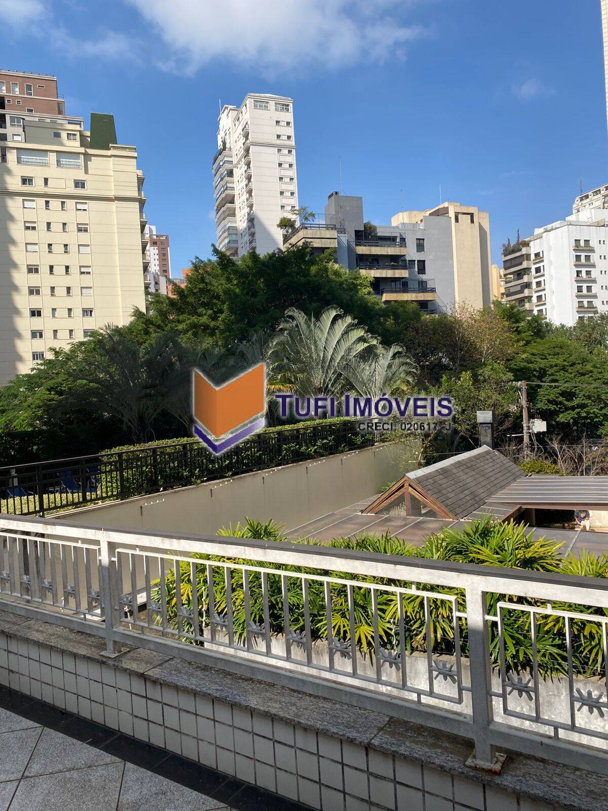 Casa à venda e aluguel com 3 quartos, 400m² - Foto 29