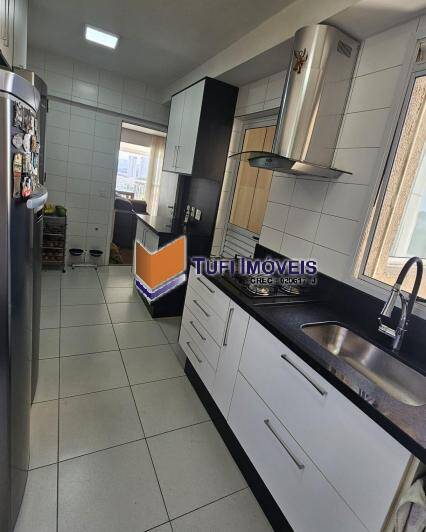 Apartamento à venda com 3 quartos, 117m² - Foto 9