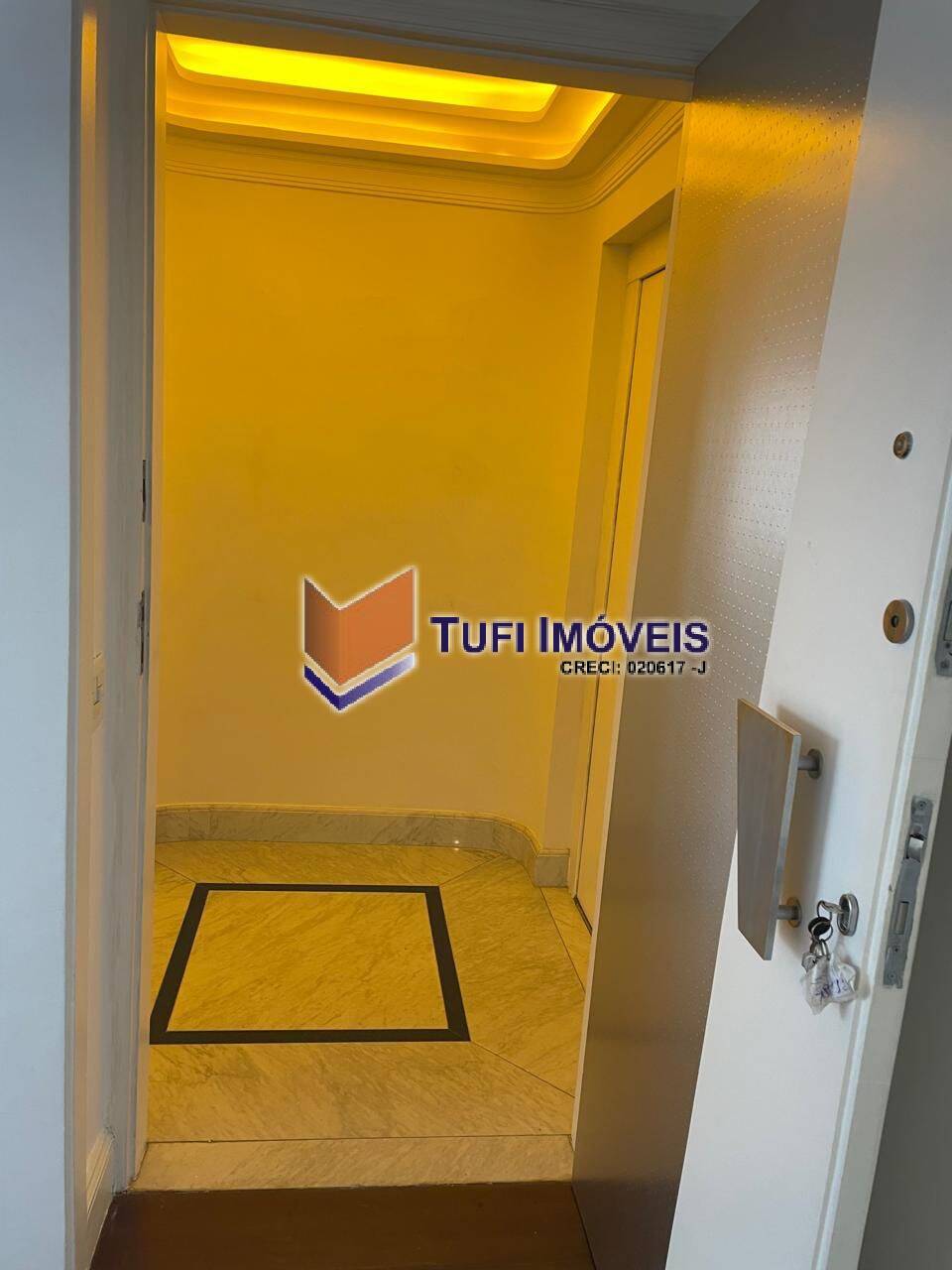 Apartamento para alugar com 3 quartos, 200m² - Foto 5