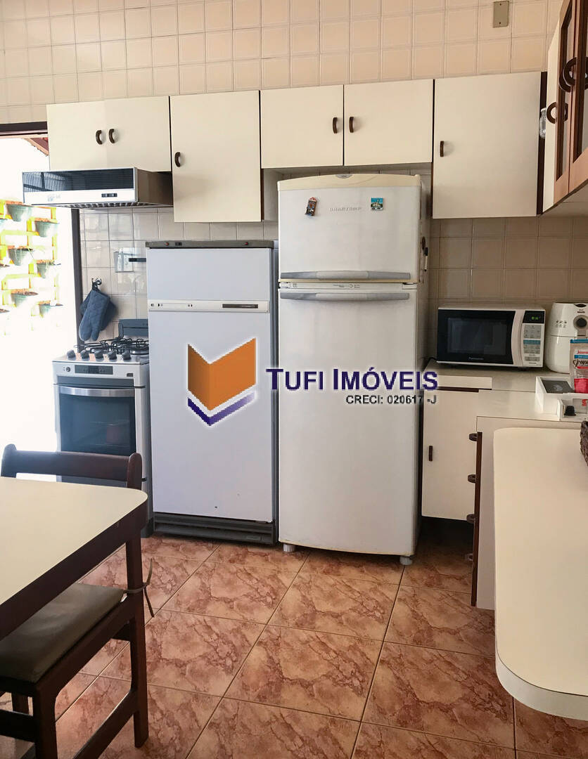 Casa, 3 quartos, 220 m² - Foto 9