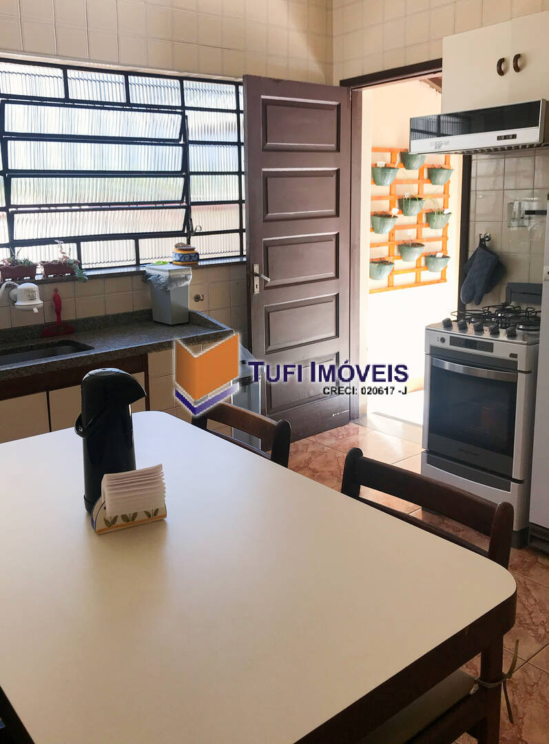 Casa, 3 quartos, 220 m² - Foto 10