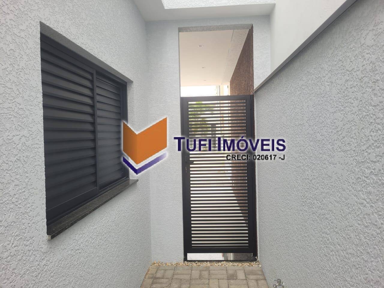 Casa à venda com 3 quartos, 250m² - Foto 14