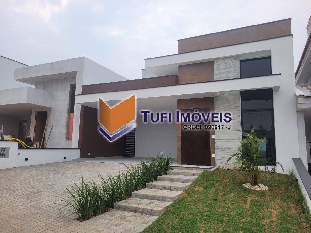 Casa à venda com 3 quartos, 250m² - Foto 4