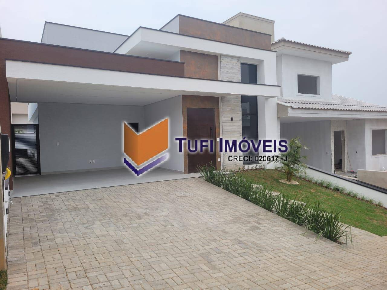 Casa à venda com 3 quartos, 250m² - Foto 2