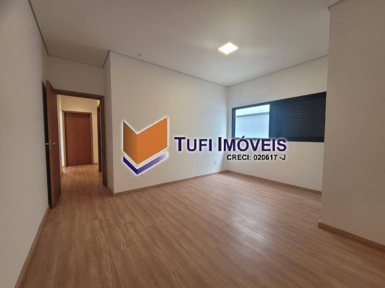 Casa à venda com 3 quartos, 250m² - Foto 15