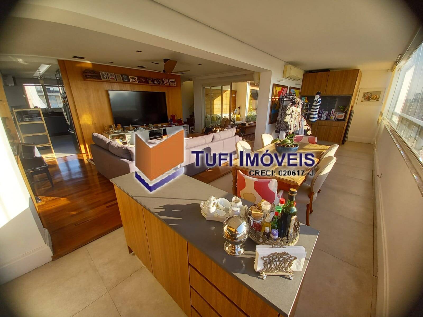 Cobertura, 3 quartos, 244 m² - Foto 2