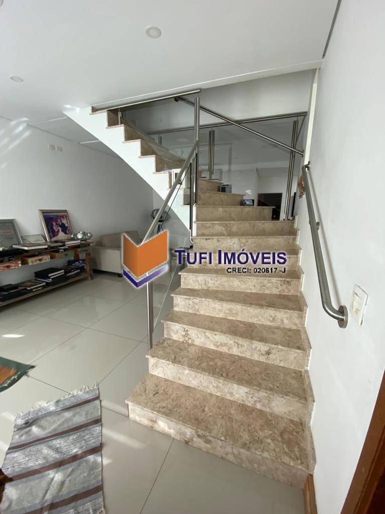Casa, 3 quartos, 195 m² - Foto 4