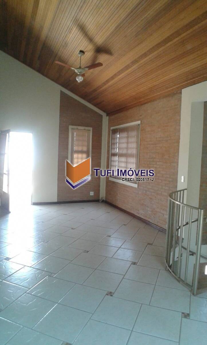 Casa à venda com 4 quartos, 250m² - Foto 12